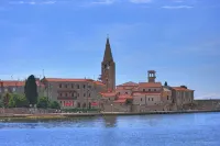 Large apartment just 300m from the beach in Porec