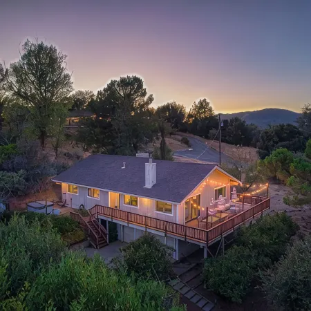 ♥︎Hot tub♥︎ Eastwood Escape - Yosemite Retreat