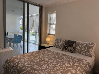 Merivale stay in South Brisbane two beds two baths one parking