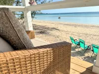 Brand new lovely beachfront 2-bedroom house with WiFi, AC in Governor's Harbour - Bintang 4