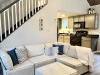 Fisherman’s Paradise at The Lake. Charming 2 bedroom house by the lake in Warsaw Hotels in Benton County
