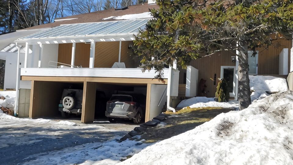 Mad River Valley Condo with Gourmet Kitchen, 2 Bedrooms, comfortably sleeps 6
