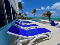 NO BIG TING - Beautiful Oceanfront Beach House, Snorkel Paradise w/ Private Pool - piscina