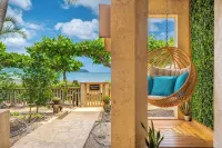 Private Luxurious Beachfront Villa with Chef, Household Staff, Concierge - Villas