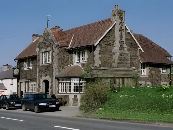 Fox & Hounds Hotel