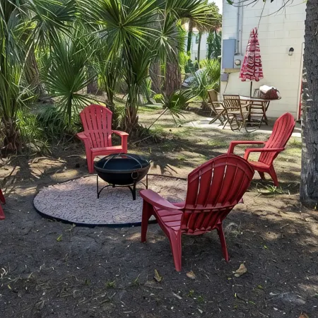 Beach-Chic Apt. for Two - SLEEP NUMBER BED - Porch Rockers - Short Walk to Beach