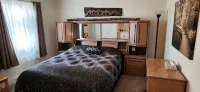 Centrally located to all Summit County winter and summer attractions! - Pools