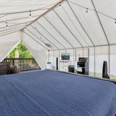 Furnished Glamping Tent/King Bed/Access to the Red River - Dancing Deer - #6
