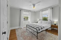 4 Bedroom Historic Charmer Marion Uptown