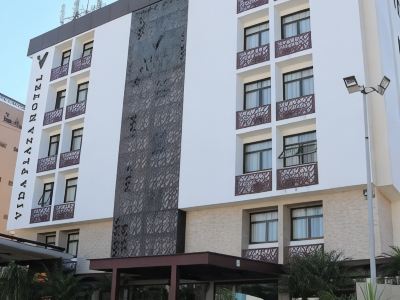 Vida Plaza Hotel