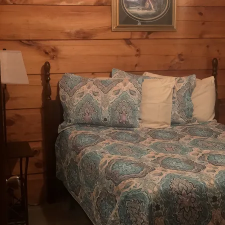 2 bedroom 1 bath cabin