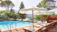 Superb waterfront villa with private pool, jetty, motorboat included and sauna - Villas