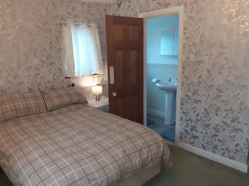 Executive House,WiFi,Superb Views,Pets O.K.Walk into Llanrwst.Sleeps 7+Baby/cot - Gym