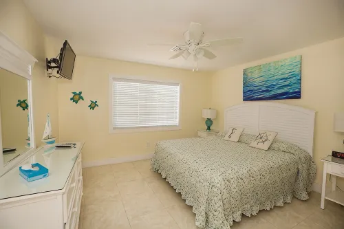 4 Bedroom,4 Bath, Private Pool, 37 and 1/2 foot Dock!