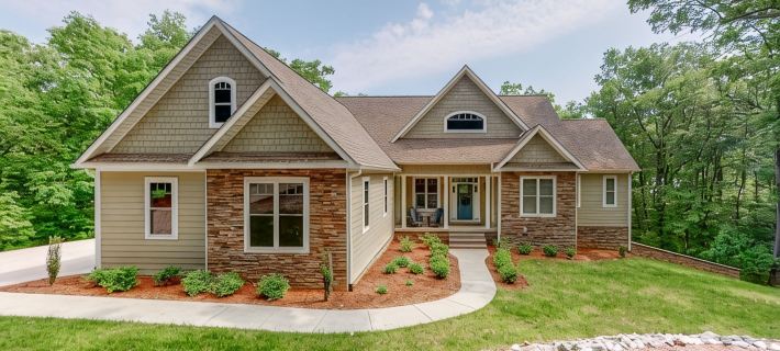 4 Bedrooms/Community Boat Docks/Nice Yard/Short walk to the Lake カロウェイのホテル