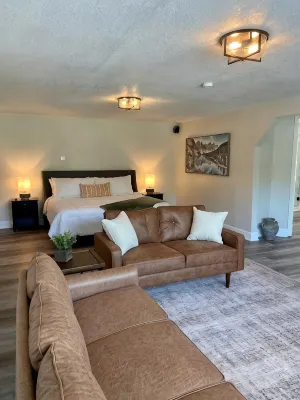 Hidden Gem Modern Loft