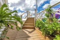 Maho Beach House - Spacious 1 Bedroom Suite