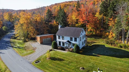 Stunning Single Family 4 BR 4 Bath Home in Kingswood
