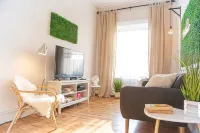 Beautiful Apt ONE STOP from Manhattan