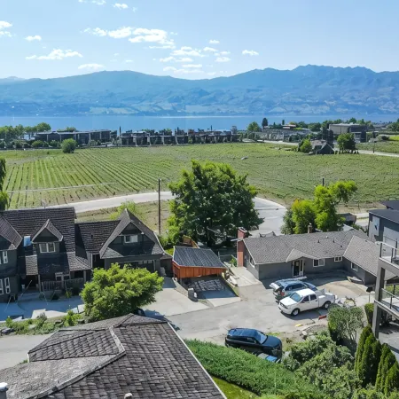 Wine Trail Full Suite with Private Entrance, Patio and Views!