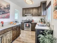 Entire Remodeled House 2B1B in LA w/self check-in Hotels in El Monte