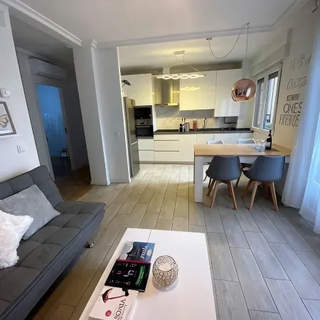 Apartamentos La Herradura Plaza