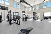 Beautiful Pool Front Apartment, New Braunfels/Gruene, TX - 健身房