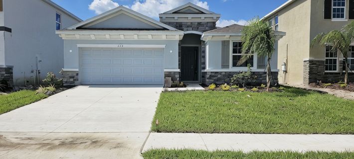 BRAND NEW 2100 SQFT BUNGALOW IN APOLLO BEACH Hotels in Apollo Beach
