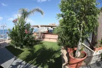 Le Blanc Bleu - Homestays