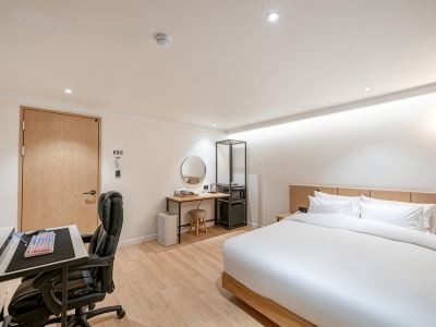 Brown Dot Hotel NamGumi