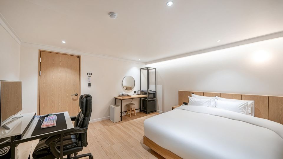 Brown Dot Hotel NamGumi