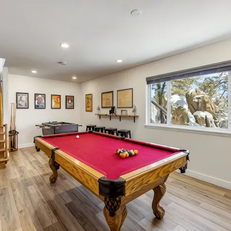 Mid Century Modern Home in the Boulders. Amazing Views. 1 Mile from Downtown.