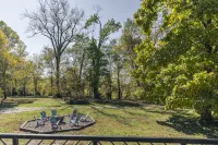 Bourbon Barrel Cabin A.  There are 2 Cabins A & B.