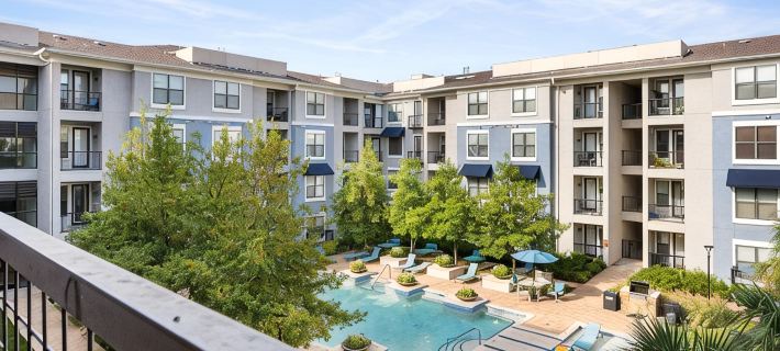 Cozy 1-BR Haven w/King Bed, Sofa Bed, Pool, Gym in Prime Frisco Các khách sạn ở Frisco