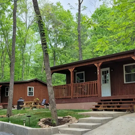 Cabin in the Woods - 5 Miles to Dayton Boat Ramp! 2 miles to NACA Fort Bluff!