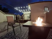Farmhouse Retreat with deck and fire pit, very family friendly & great location Hotels in Thatcher