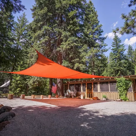 Upgraded Rustic Themed Retreat w/screened porch in Rocky Point.