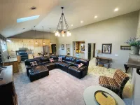 You'll love this Spacious 3 Bedroom plus a loft in the Heart of Amish Country - Homestays