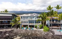 Private Oceanfront Home, Sleeps 10, Fire Pit, Minutes to Kailua, Backyard Beach - 4-Star