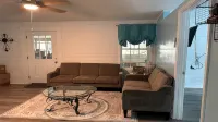 Charming modern cottage, in Crawfordville with extra parking for your boat.