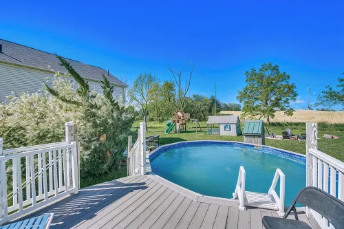 Pet Friendly 3-bedroom farmhouse in Grantville- 8 Mi from Hershey Park with pool - Boutique