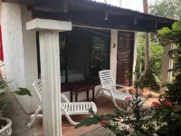 Hotel Hibiscus Playa Junquillal - Homestays