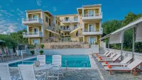 Orizontas Residences - Swimmingpools