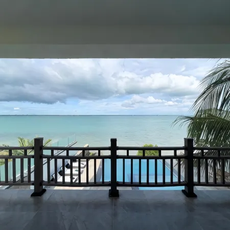 DT Beachfront Villas