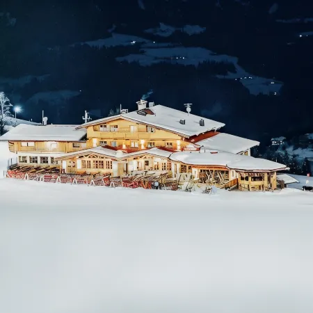 Alpengasthof Hochsöll Отели в г. Гемайнде Зёлль