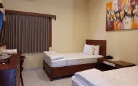 Hotel & Villa Bukit Indah Saumlaki By LeGreen - 民宿