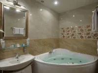 Klever Hotel โรงแรมใกล้สถานีสตรอกิโน