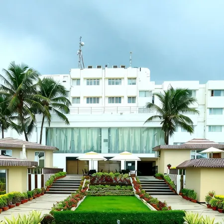 Hotel Holiday Resort