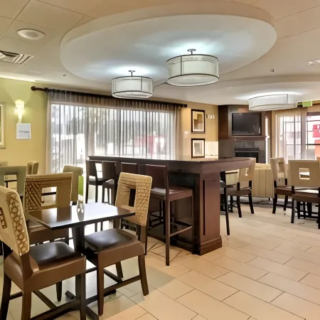 Holiday Inn Express SAVANNAH S I95 - RICHMOND HILL by IHG
