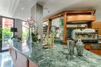 Hotel Federico II - بار